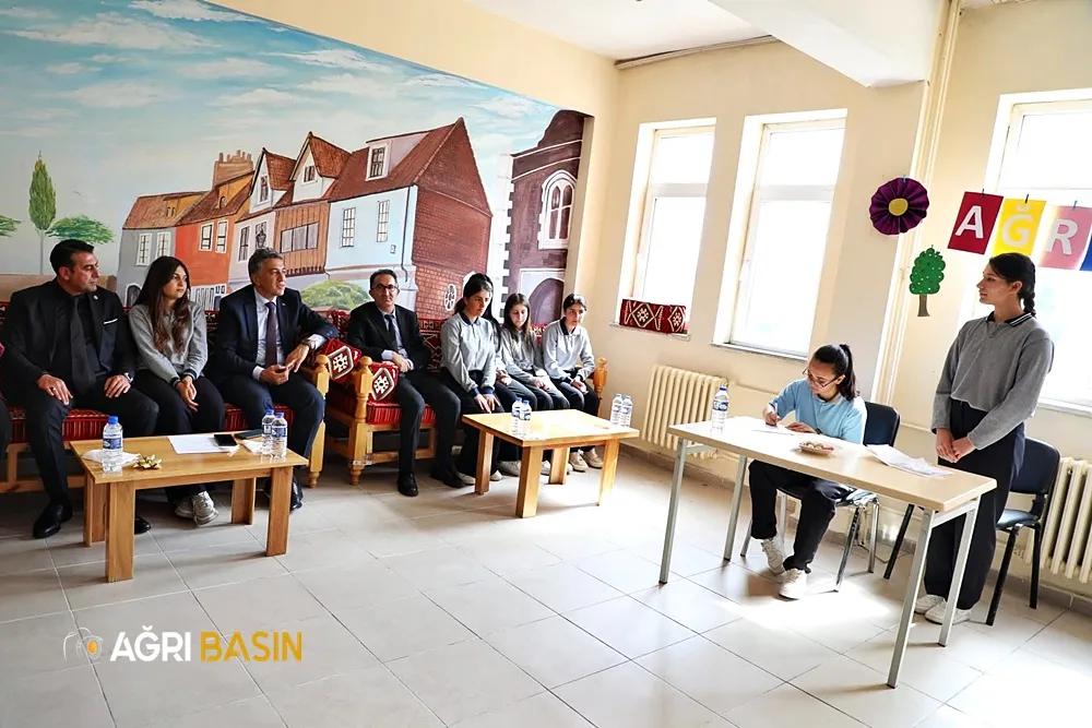 Ağrı’da Öğrenciler Büyüklerin Anılarını Geleceğe Taşıyor