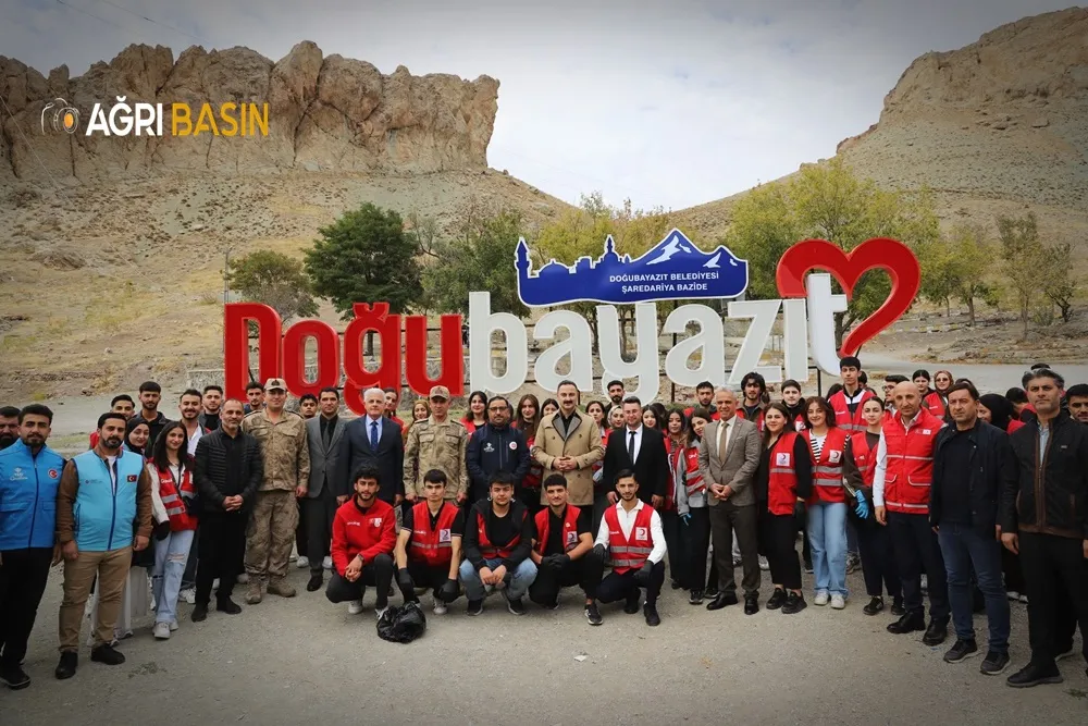 Doğubayazıt’ta tarihi alanlarda temizlik seferberliği