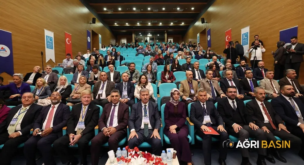 AİÇÜ’de Ağrı Dağı ve Nuh’un Gemisi Sempozyumu Başladı