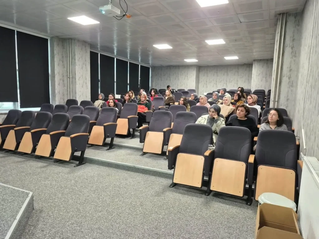 Ağrı’da Aile Sağlığı Çalışanlarına Güncel Tıp Eğitimi