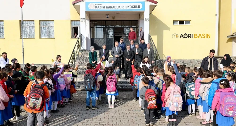 Vali Bozkurt, Ağrı’da Okullardaki Çalışmaları İnceledi