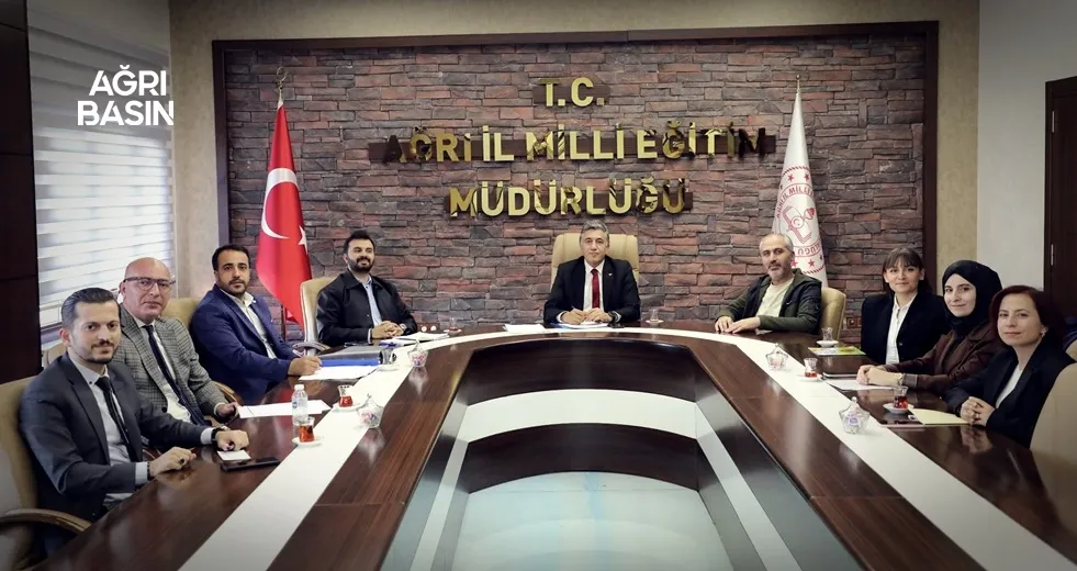 Ağrı’da Doktora Mezunu Öğretmenler Eğitim İçin Buluştu