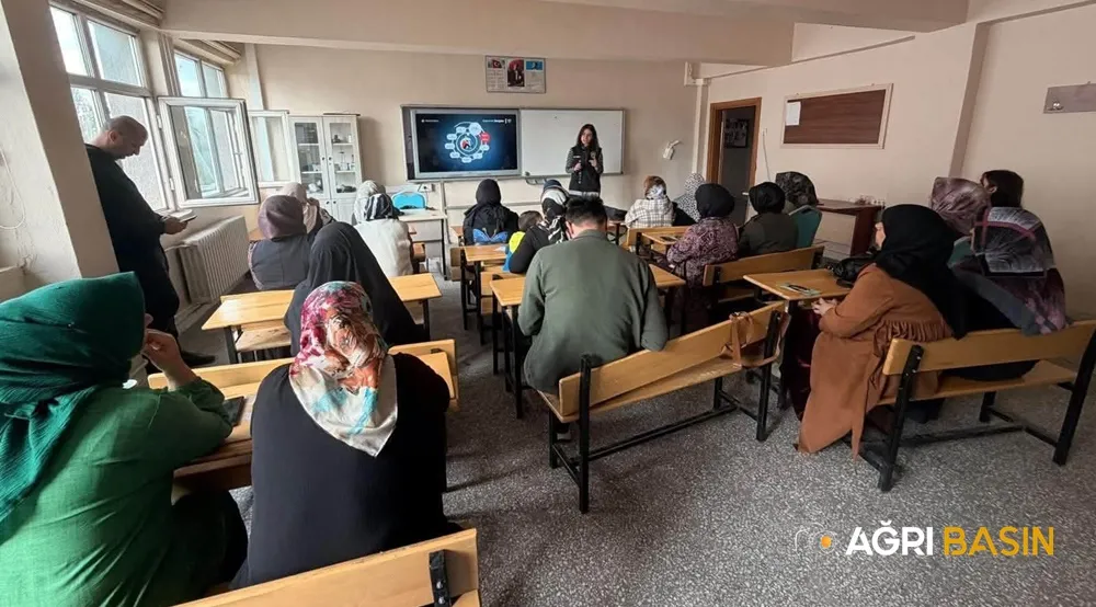 Taşlıçay’da 20 Anneye Narkotik Eğitimi Verildi