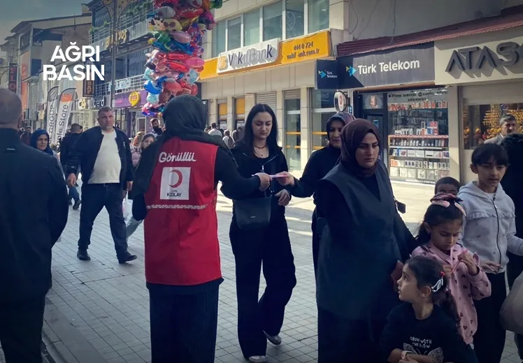 Ağrı’da Kızılay Gönüllülerinden Meme Kanserine Karşı Farkındalık