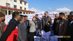 Doğubayazıt’ta Çiftçilere 20 Ton Buğday Tohumu Desteği