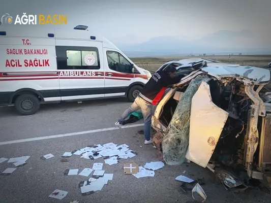 Patnos’ta Araç Takla Attı: 4’ü Çocuk 6 Yaralı