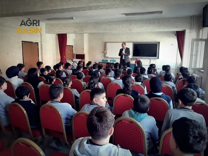 Ağrı’da Gençlere Aile ve Değerler Bilinci Aşılanıyor