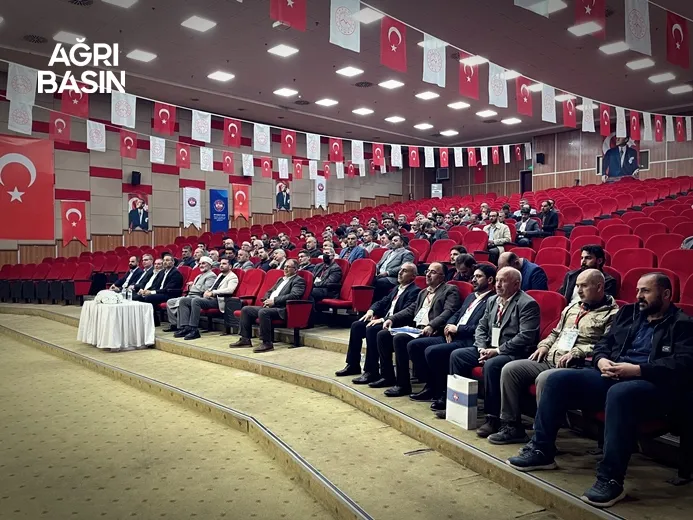 Diyanet-Sen’de Ağrı'da Dr. Muhammed Bahaddin Yakut Güven Tazeledi