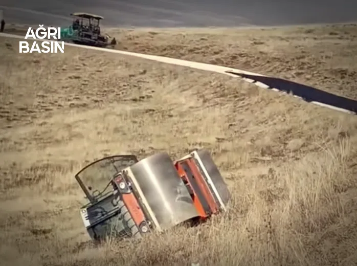 Ağrı’da Yol Çalışmasında Asfalt Silindiri Devrildi: 1 Yaralı