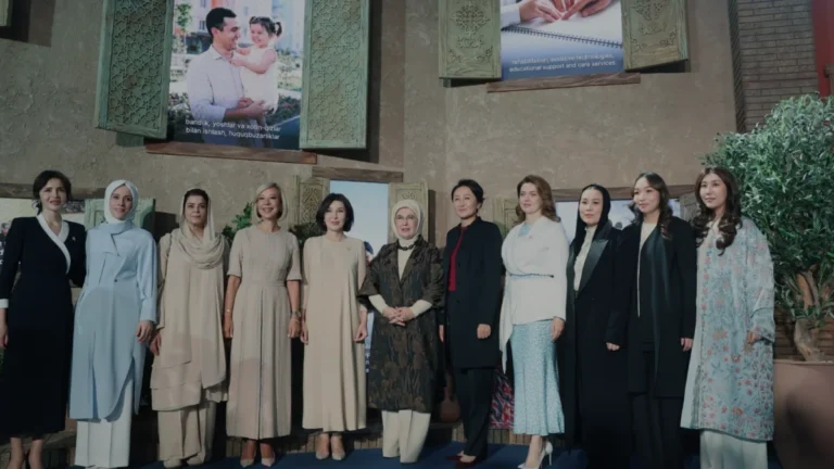 Emine Erdoğan Semerkantta Beşeri Sermaye Reformları Sergisini Gezdi