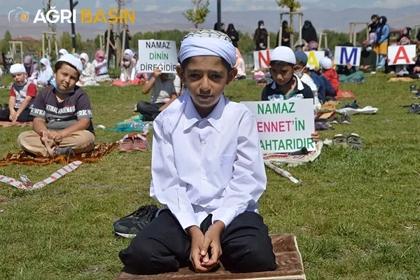 Ağrı'da "Hayat Namazla Güzeldir" Etkinliği
