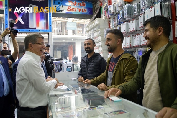 Gelecek Partisi Genel Başkanı Ahmet Davutoğlu Ağrı'da konuştu