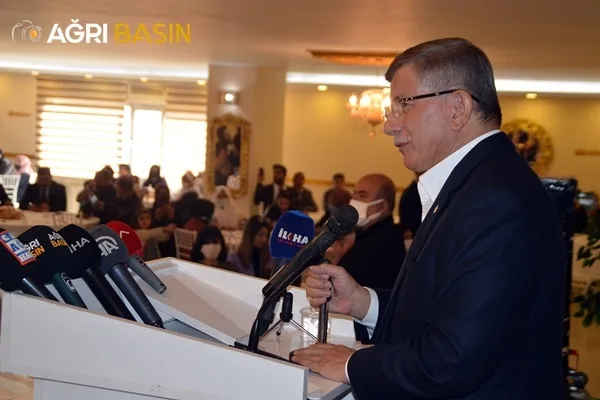Gelecek Partisi Genel Başkanı Ahmet Davutoğlu Ağrı'da konuştu