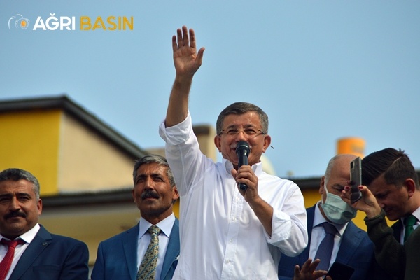 Gelecek Partisi Genel Başkanı Ahmet Davutoğlu Ağrı'da konuştu