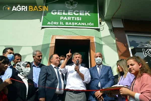 Gelecek Partisi Genel Başkanı Ahmet Davutoğlu Ağrı'da konuştu