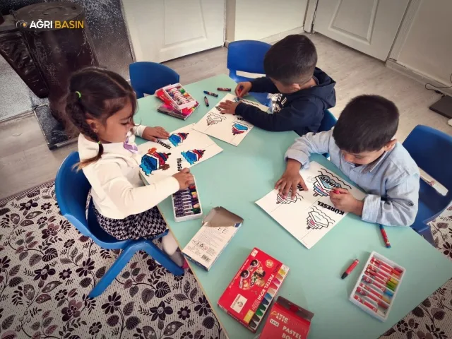Ağrı'da Okullardan Gazze Mesajı