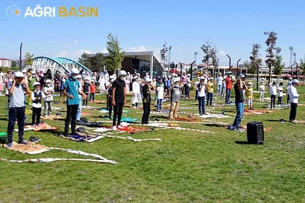Ağrı'da "Hayat Namazla Güzeldir" Etkinliği