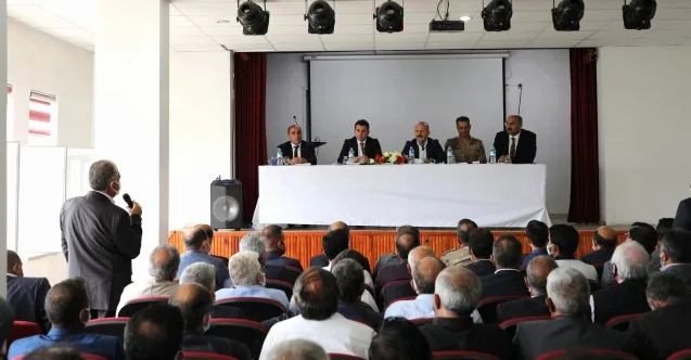 Ağrı Valisi Dr. Osman Varol,  Eleşkirt Muhtarlarıyla Bir Araya Geldi