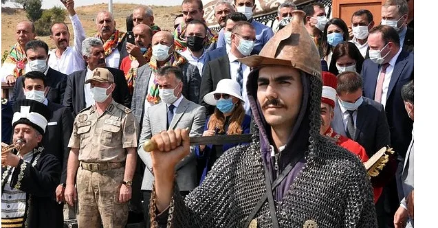 Anadolu’nun Kapılarını Açan Malazgirt Zaferinin 950‘inci Yıl Dönümü Kutlamaları Başladı!