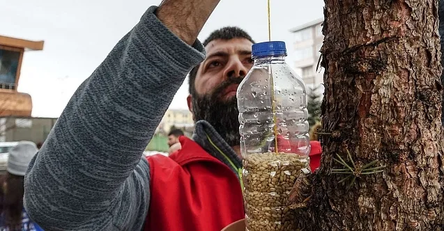Ağrı Gençlik Merkezi Gönüllüleri Kuşları Unutmadı