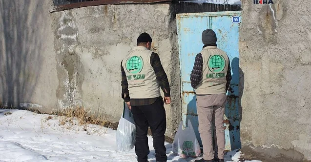 Ağrı Umut Kervanı İhtiyaç Sahiplerine Yardımlarda Bulundu