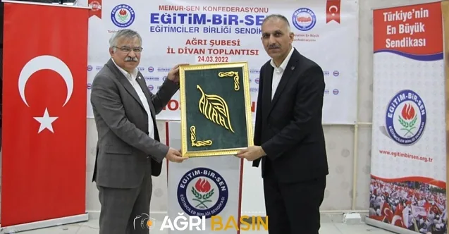 Eğitim-Bir-Sen Ağrı Şubesi Mart ayı il divan toplantısını gerçekleştirdi