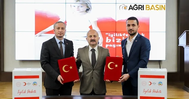 Vali Dr.Osman Varol Başkanlığında “Bir Sınıf Bir Koli” Projesi İmzalandı