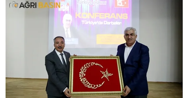 AİÇÜ’de “Türkiye’de Darbeler” Konferansı Gerçekleştirildi