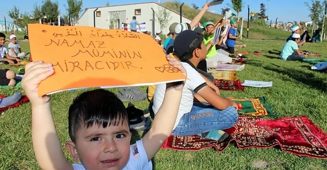 Ağrı’da Çocuklar Namazı Severek Öğreniyorlar