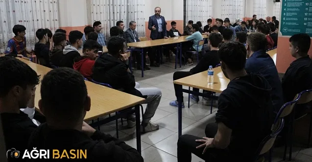 Müftü Celal Büyük Öğrencilerle buluştu