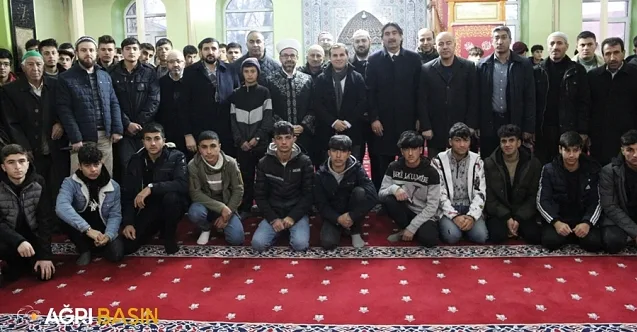 Ağrı İl Müftüsü Celal Büyük Taşlıçay’da Gençlerle buluştu