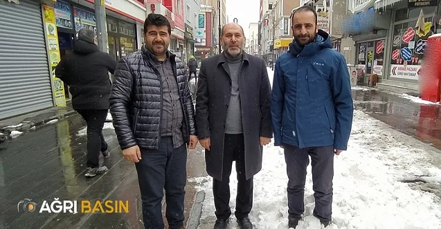 Ağrı’da Karlı yolların temizlenmemesine HÜDA PAR’dan tepki