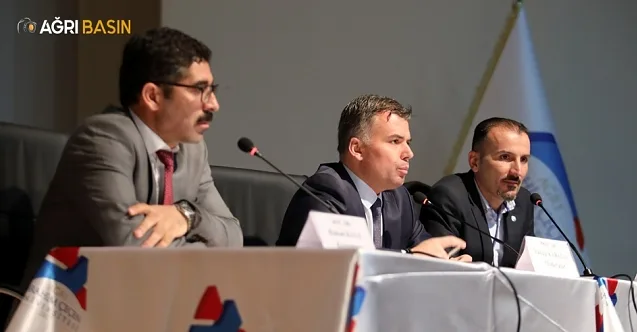 AİÇÜ’de Ağrı Tarihinden Sayfalar Paneli Düzenlendi