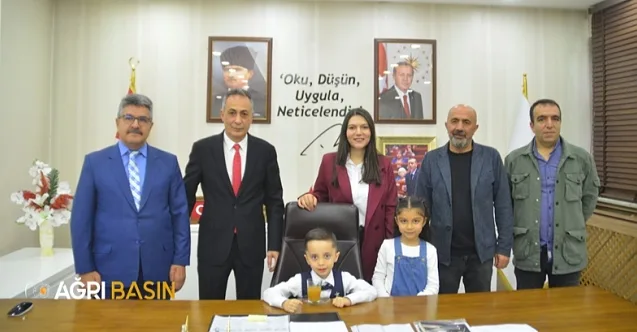 Başkan Metin Karadoğan 23 Nisan’da Makamını Öğrencilere bıraktı
