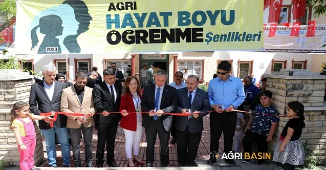 Ağrı’da Hayat Boyu Öğrenme Şenliği düzenlendi