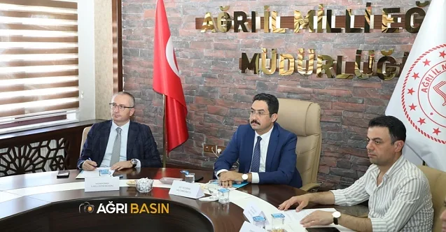 Ağrı’da hayat boyu öğrenme faaliyetleri değerlendirme toplantısı