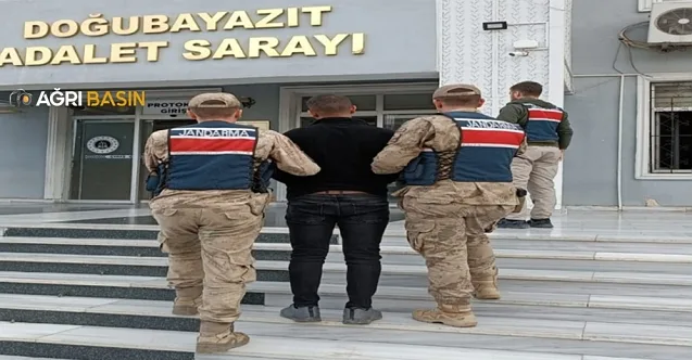 Ağrı’da Jandarma Yabancı Kaçakçılığından Aranan Şahsı Yakaladı