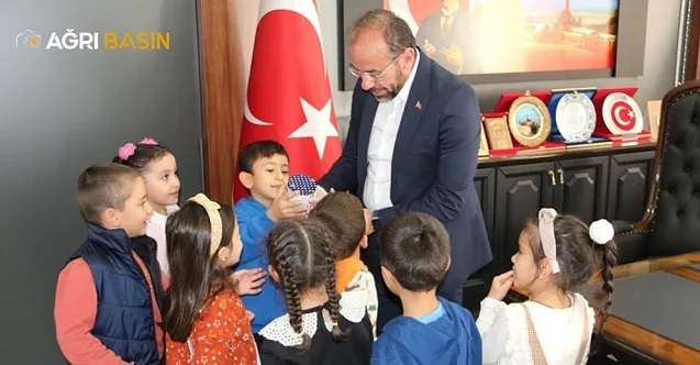 Ağrılı Miniklerden “Filistin” Yardımı