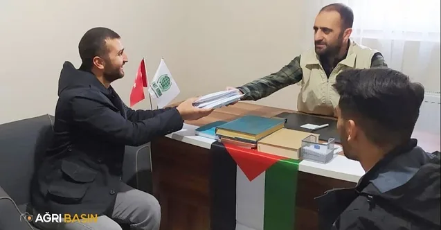 İdeal Gençlik Kulübü kermes parasını Gazze için Ağrı Umut Kervanına bağışladı