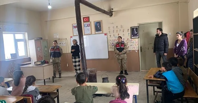 Ağrı’da Jandarma, İlkokul Öğrencilerine Mahremiyet Eğitimi Verdi