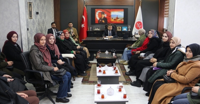 Ağrı İl Müftüsü Necati Şafak Üniversite Öğrencileri İle Bir Araya Geldi