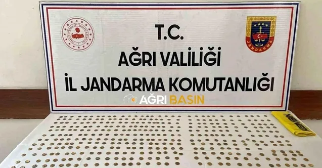 Ağrı’da 500 adet tarihi altın sikke ele geçirildi 2 gözaltı!