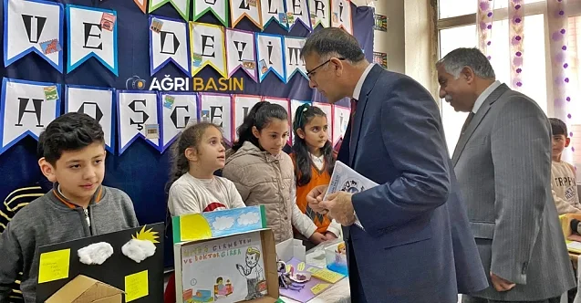 Ağrı’da “Atasözleri ve Deyimler” konulu sergi açıldı
