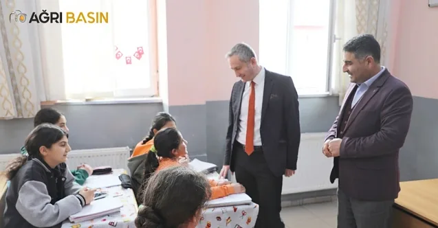 Ağrı Milli Eğitim Müdürü Kökrek’ten Eskiharman İlk ve Ortaokuluna ziyaret
