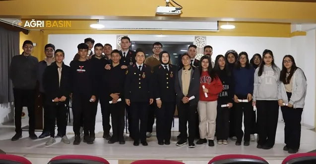 Ağrı’da lise öğrencileri jandarma mesleği hakkında bilgilendirildi