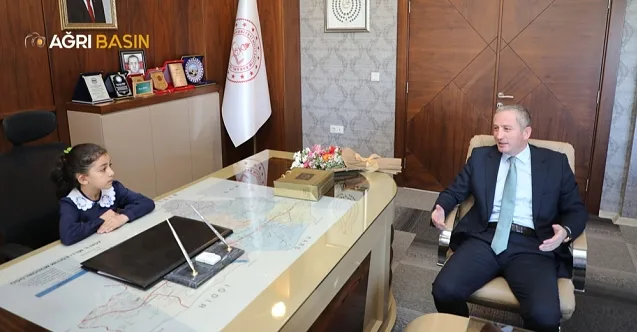 Ağrı Milli Eğitim Müdürü Kökrek, Makamını Esmanur Borçin’e devretti