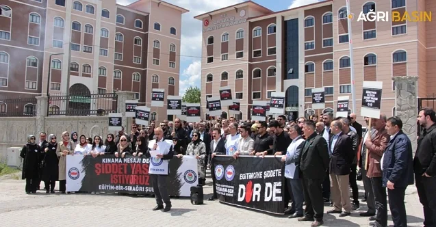 Ağrı Eğitim Bir-Sen Temsilcileri Şiddeti Protesto Etti