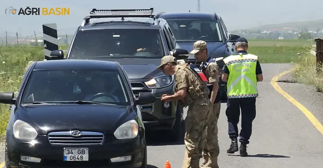 Ağrı’da Kurban Bayramı’nda Jandarma Trafik Denetimleri