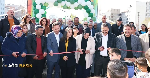Ağrı’da Ahmed Arif Parkı Hizmete Açıldı