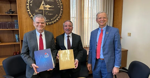 AİÇÜ ve Andrews Üniversitesi Arasında İş Birliği Protokolü İmzalandı
